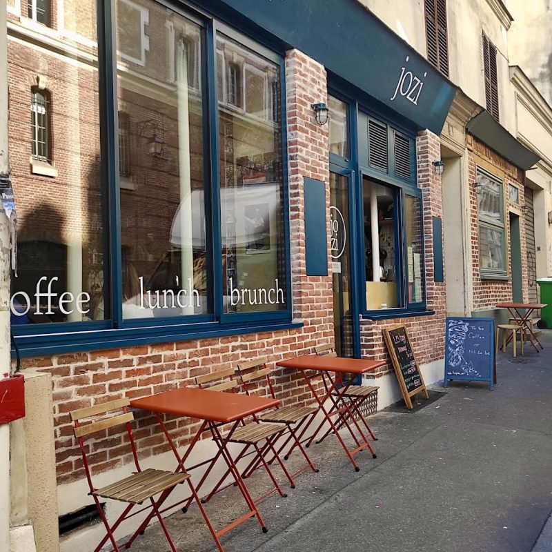 A Guide to the Cutest Cafes in Paris